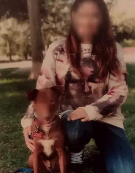 Claudia, 35