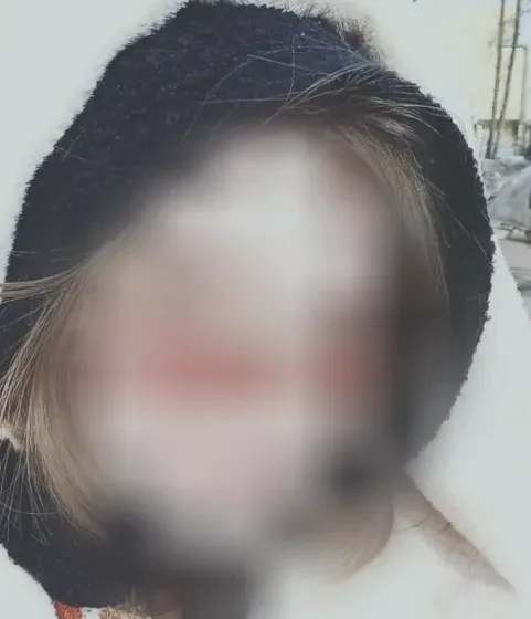 Luisa, 19