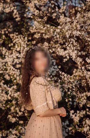 Nele, 35