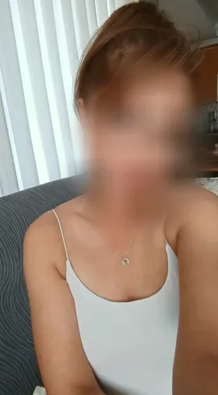 Sina, 39